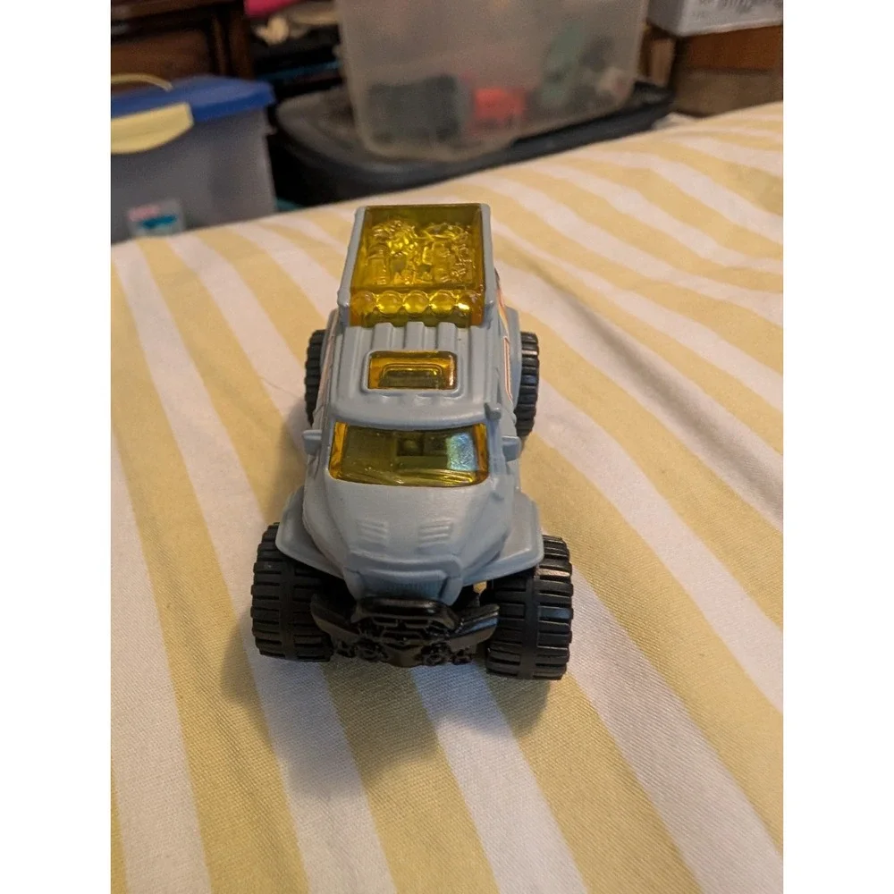 Matchbox Metal Vantom #114/125 Diecast 2016 - Netherlands Import MIP